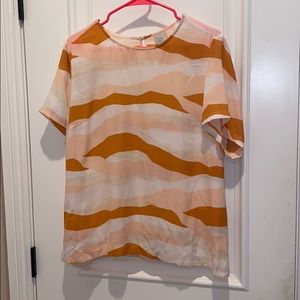 Cute color blocked top